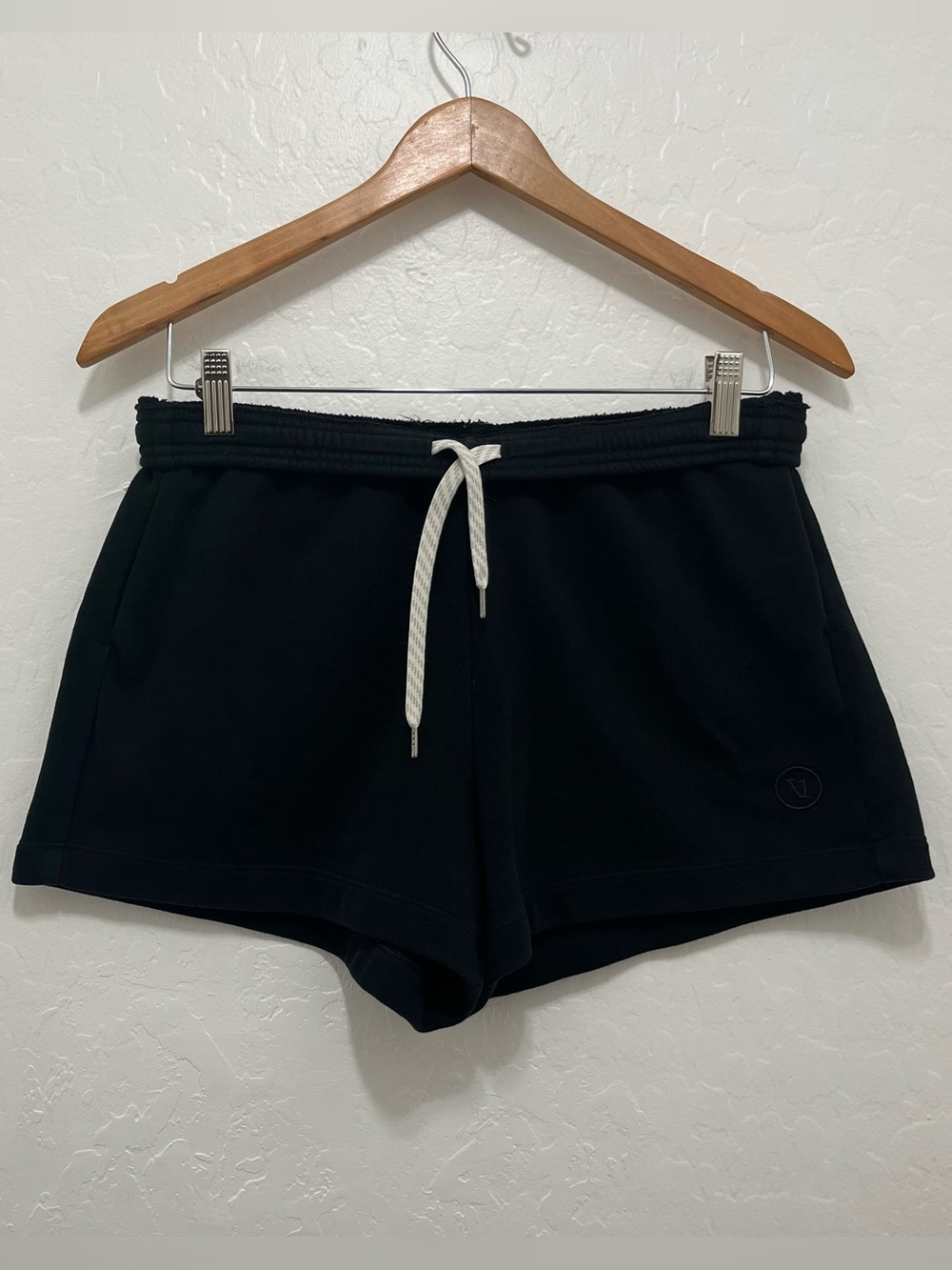 Vuori Women’s M Black Sweat Shorts